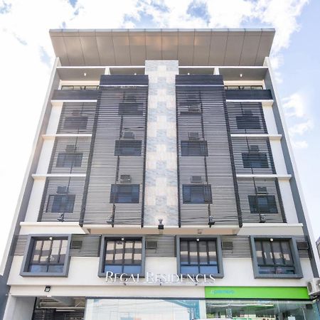Oyo 136 Regal Residences Quezon City Eksteriør billede