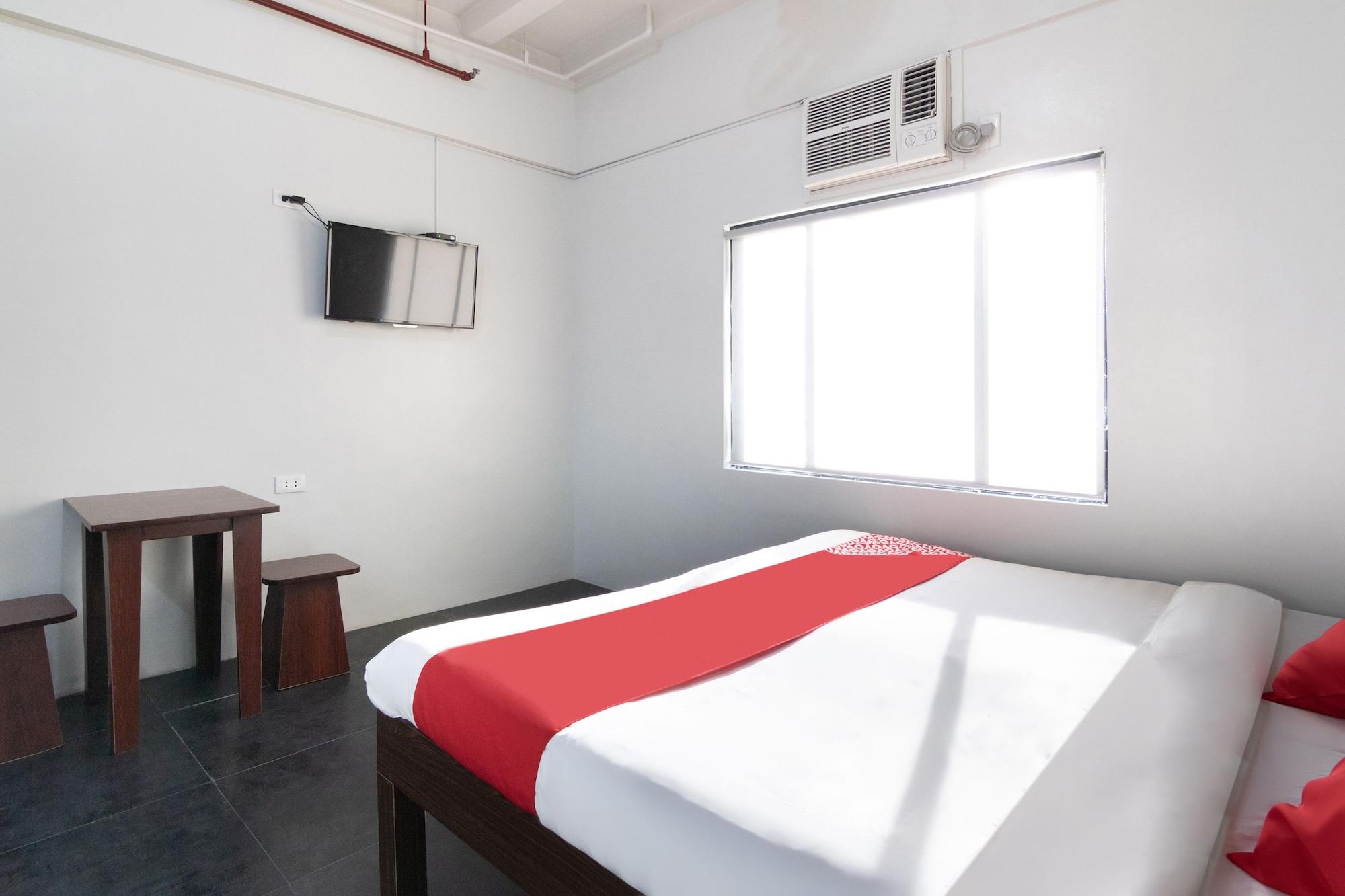 Oyo 136 Regal Residences Quezon City Eksteriør billede